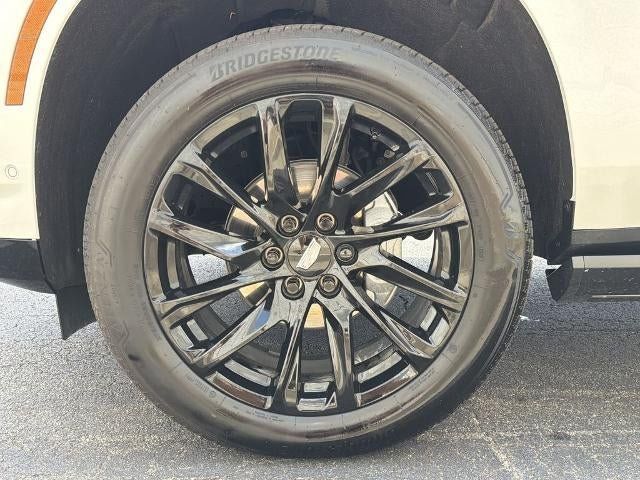 Certified 2025 Cadillac Escalade Premium Luxury w/ LPO, Floor Liner Package AWD/4WD image 11