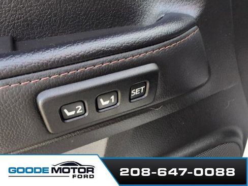 Used 2023 Toyota 4Runner Limited image 13