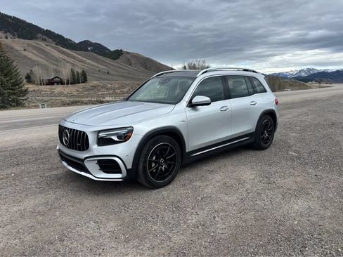 Used 2024 Mercedes-Benz GLB 35 AMG 4MATIC image 3