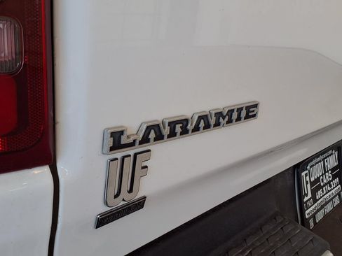 Used 2023 RAM 1500 Laramie AWD/4WD image 18