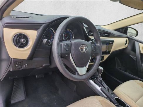 Certified 2017 Toyota Corolla LE FWD image 10