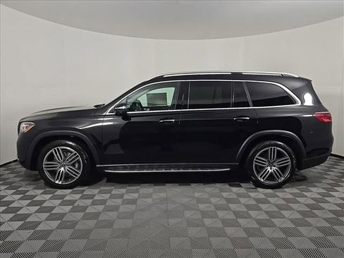 New 2026 Mercedes-Benz GLS 450 4MATIC image 2