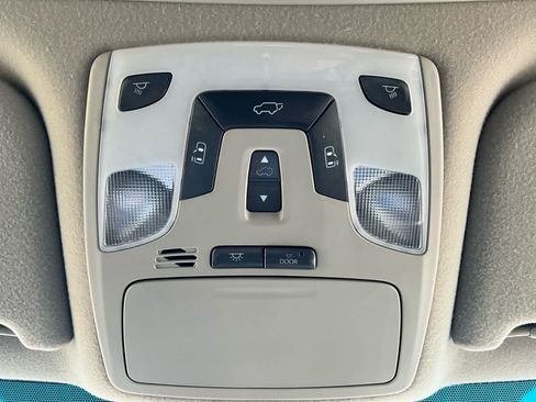 Used 2011 Toyota Sienna XLE w/ Entertainment Pkg AWD/4WD image 20