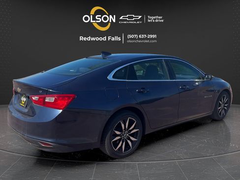 Used 2017 Chevrolet Malibu LT FWD image 5