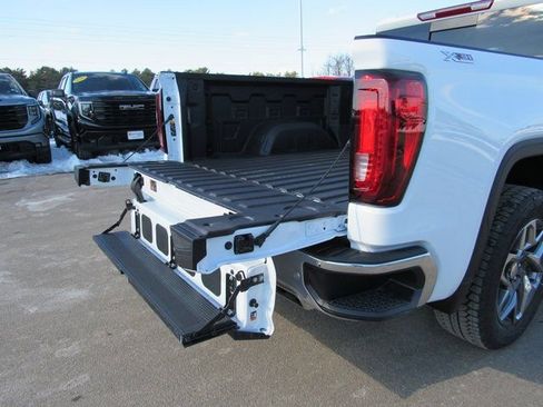 Used 2026 GMC Sierra 1500 SLT w/ SLT Premium Plus Package image 33