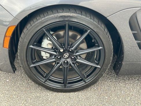 Used 2023 Toyota GR86 Premium RWD image 16