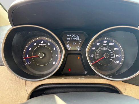 Used 2013 Hyundai Elantra GLS w/ Preferred Pkg FWD image 16