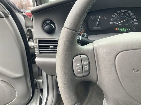 Used 2000 Buick Century Limited w/ Prestige Pkg image 19