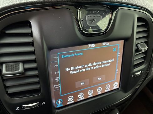 Used 2023 Chrysler 300 S image 27