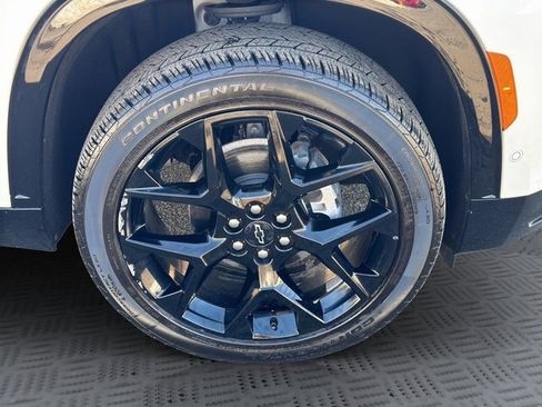 Used 2024 Chevrolet Traverse RS w/ LPO, Floor Liner Package image 29