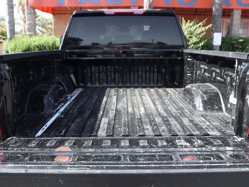 Used 2025 Chevrolet Silverado 2500 Custom w/ Custom Value Package AWD/4WD image 8