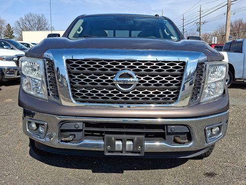Used 2017 Nissan Titan SV image 8