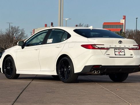 New 2026 Toyota Camry SE image 6