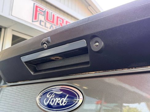 Used 2020 Ford F250 Lariat w/ Lariat Ultimate Package image 9