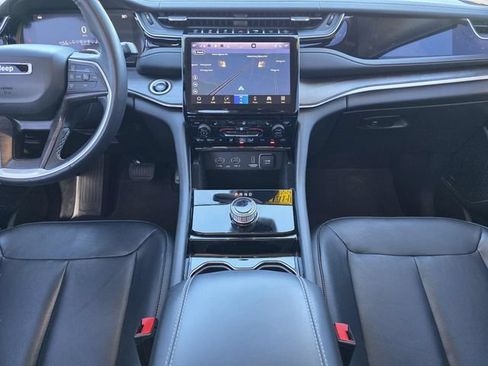 Certified 2022 Jeep Grand Cherokee Limited RWD image 21