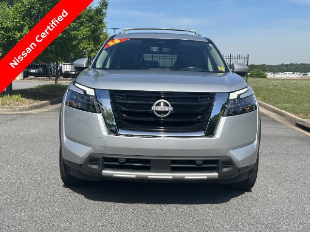 Certified 2025 Nissan Pathfinder Platinum FWD image 2