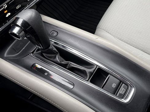 Used 2020 Honda HR-V EX image 25