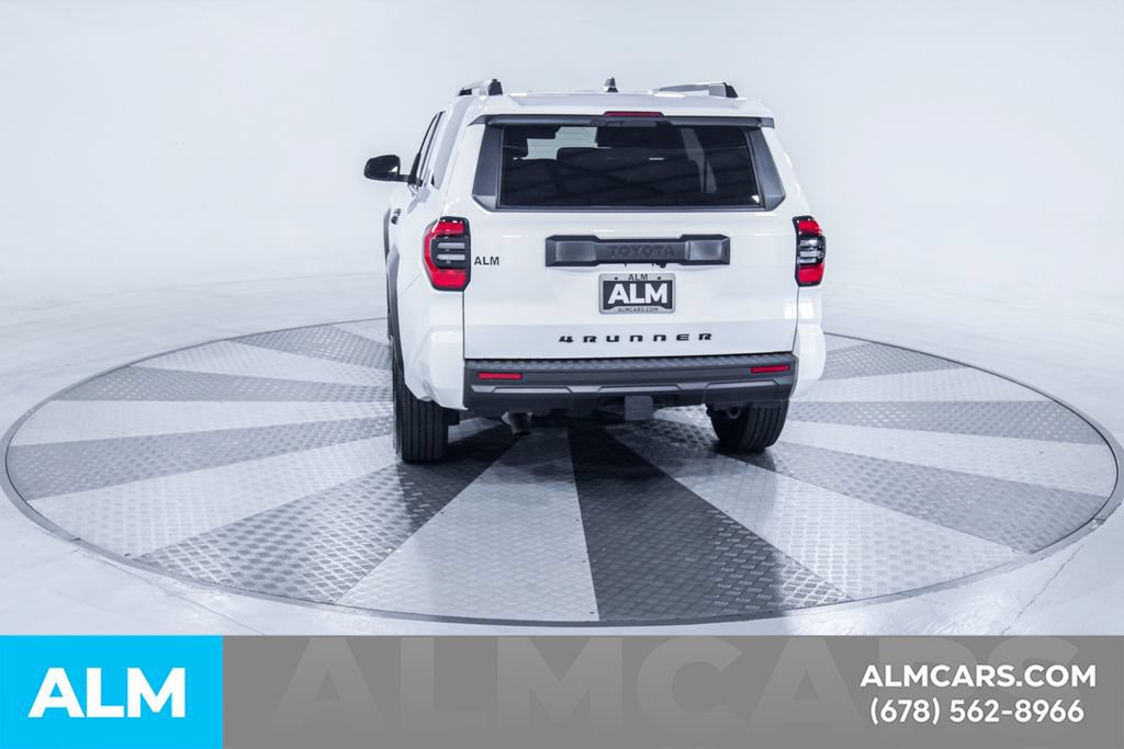 Used 2025 Toyota 4Runner SR5 AWD/4WD image 8