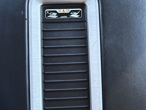 Used 2018 GMC Yukon Denali w/ Denali Ultimate Package image 27