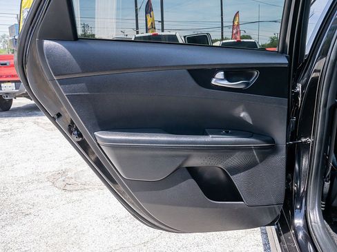 Used 2021 Kia Forte GT-Line FWD image 11