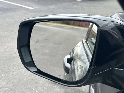 Used 2022 Jeep Grand Cherokee L Limited image 17