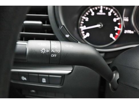 Used 2025 MAZDA MAZDA3 s image 17