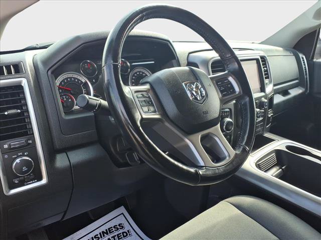 Used 2022 RAM 1500 Classic SLT w/ Electronics Convenience Group AWD/4WD image 19