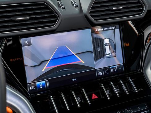 Used 2023 Lamborghini Urus S image 28