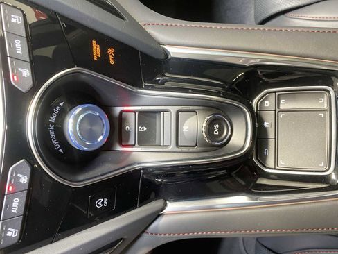 Used 2025 Acura RDX A-Spec image 17