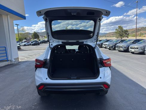 New 2026 Chevrolet Trax RS FWD image 10