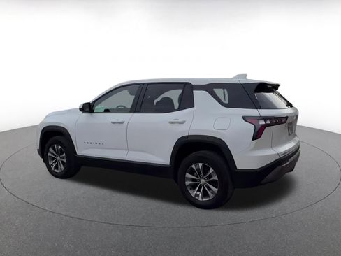 Used 2025 Chevrolet Equinox LT image 10