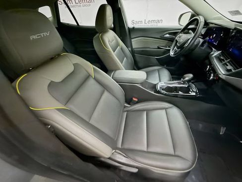 Used 2024 Chevrolet Trax ACTIV w/ Driver Confidence Package FWD image 28