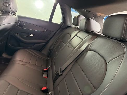 Used 2022 Mercedes-Benz GLC 300 image 13