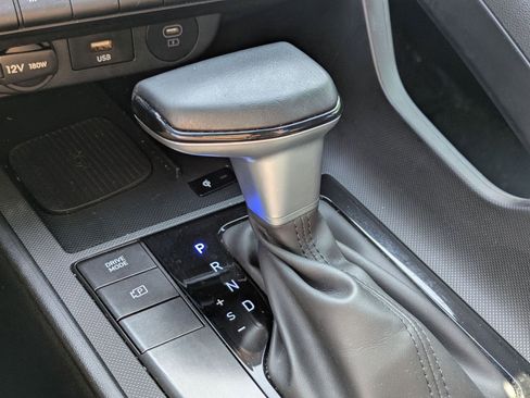 Certified 2025 Hyundai Elantra Sport image 20