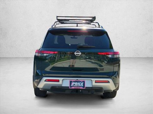Used 2023 Nissan Pathfinder Platinum AWD/4WD image 6