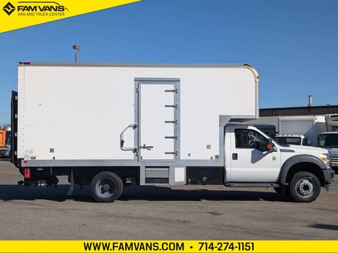 Used 2015 Ford F550 2WD Regular Cab Super Duty image 9