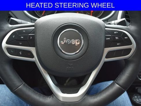 Used 2017 Jeep Cherokee Trailhawk w/ Comfort & Convenience Group AWD/4WD image 6