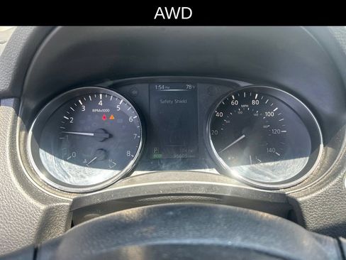 Used 2017 Nissan Rogue SV AWD/4WD image 17