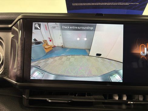 Used 2024 Jeep Gladiator Sport image 17