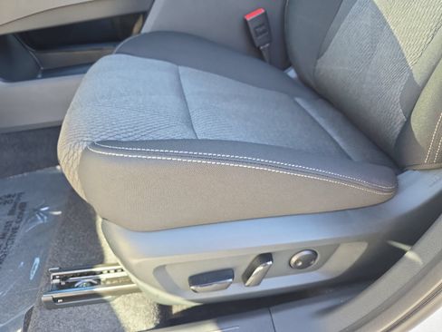 New 2026 Nissan Rogue SV w/ Cold Weather Package FWD image 27
