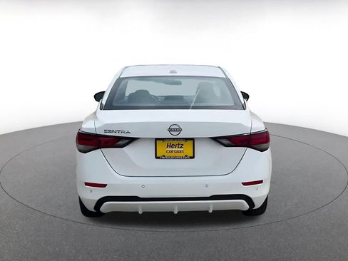 Used 2025 Nissan Sentra SV FWD image 10