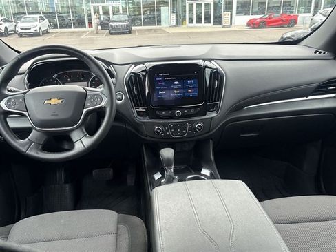 Certified 2023 Chevrolet Traverse LT FWD image 19