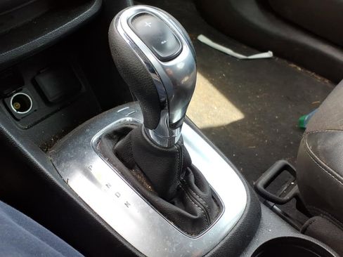 Used 2015 Buick Encore FWD image 16