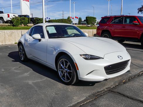 Used 2022 MAZDA MX-5 Miata RF Grand Touring w/ Weather Package RWD image 2