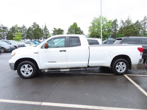 Used 2013 Toyota Tundra 4x4 Double Cab Long Bed w/ Convenience Pkg image 4