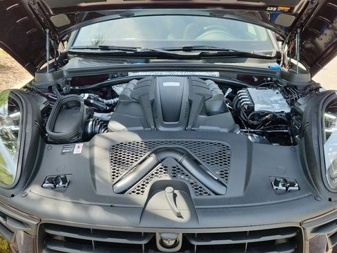 New 2026 Porsche Macan S image 48