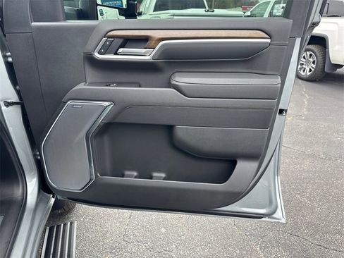 Used 2026 Chevrolet Silverado 3500 High Country w/ Technology Package image 15