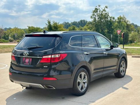 Used 2016 Hyundai Santa Fe SE AWD/4WD image 6