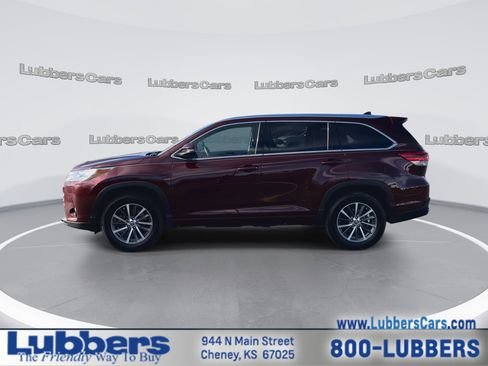 Used 2017 Toyota Highlander XLE image 5
