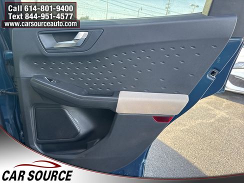 Used 2020 Ford Escape SE image 41